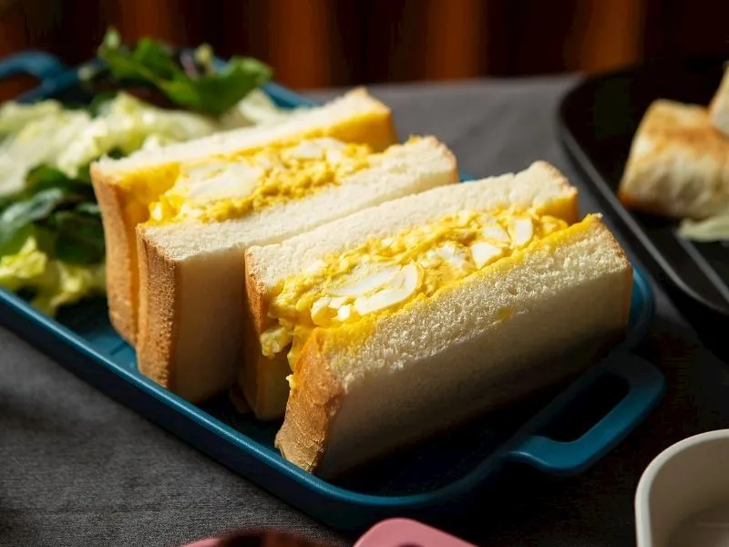 10 Dakikada Sofrada: Tavada Yumurtalı Tost Tarifi