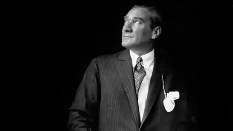 10 Kasım'da Tatil Mi? Okullar Açık Mı? İşte Cevabı!