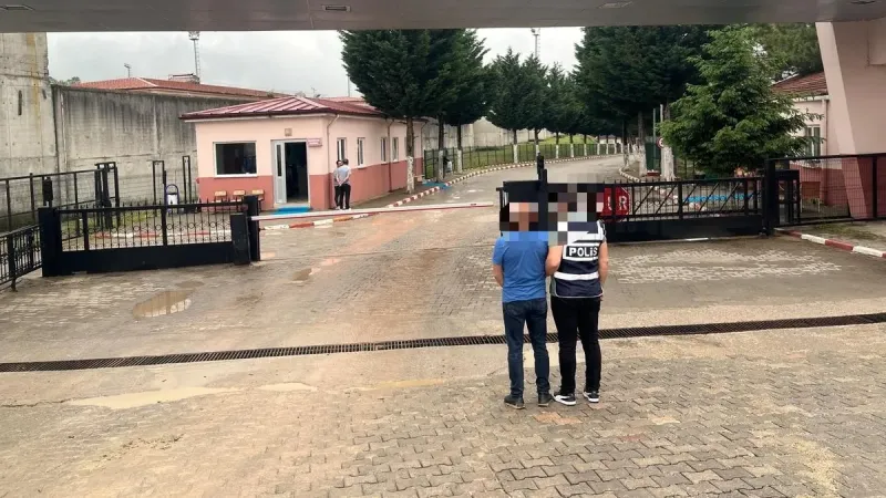 3 yıl hapis cezasıyla aranıyordu: Dolandırıcı yakalandı!
