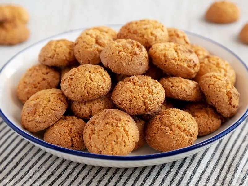 5 Malzemeli Sade Ev Kurabiyesi Tarifi