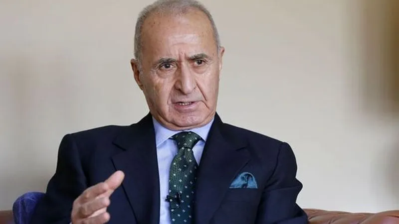 Ahmet Hakan'dan Şok Sözler: Hikmet Abi Sosis Gibi Siyaset Yapıyor!