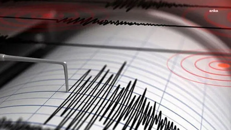 Akdeniz Sallandı! 4.0 Şiddetinde Deprem Paniği!