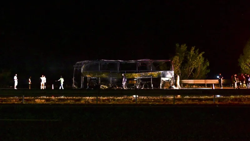Ankara'da Otobüs Alev Alev Yandı! Yolcular Son Anda Kurtuldu