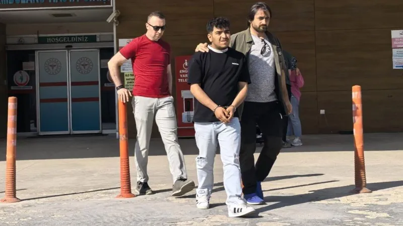 Kanlı Kavga! Arkadaşını Bıçaklayan Zanlı Tutuklandı! Şok Detaylar