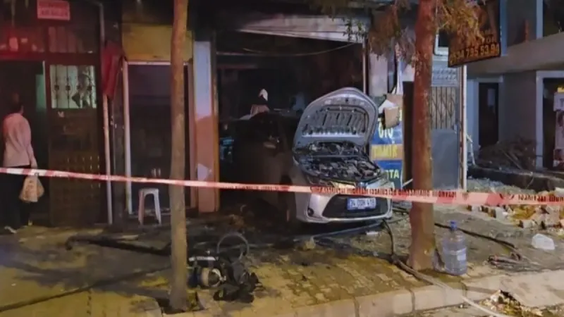Bahçelievler'de Oto Tamirhanesinde Patlama! Bina Tahliye Edildi!