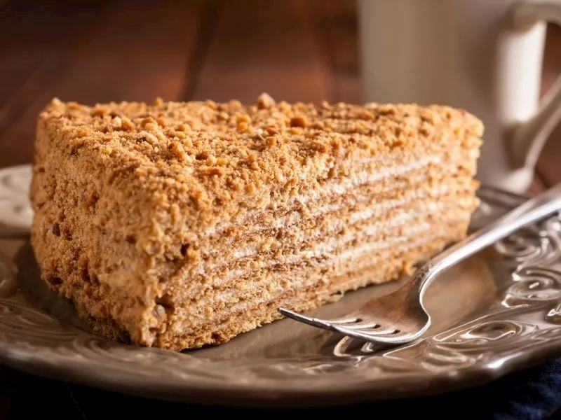 Ballı Rus Pastası