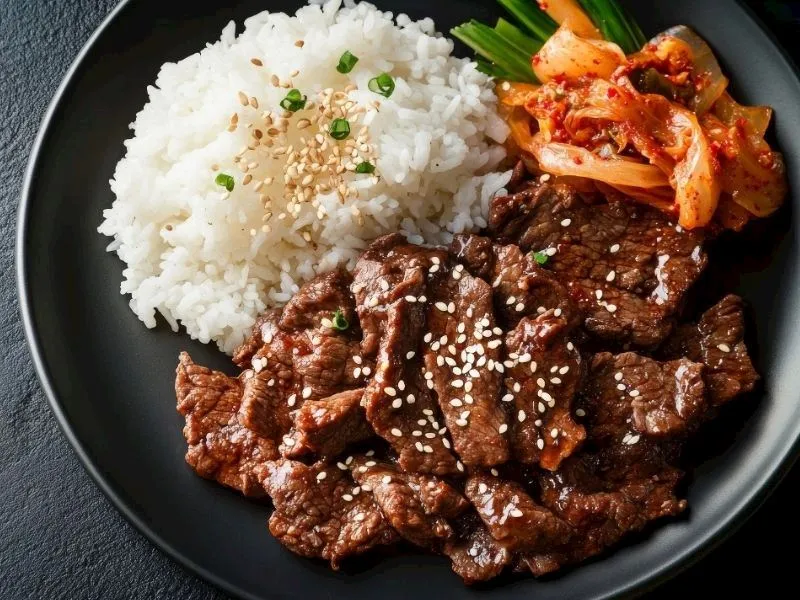Bulgogi ve Hızlı Kimchi: Kore Lezzetini Evde Yakalayın!