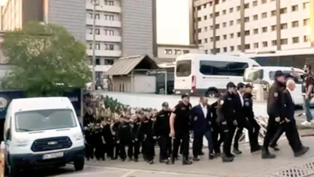 CHP'de Şok İstifa Depremi! İşte Görevden Alınan O 5 Başkan