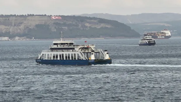Gökçeada Feribot Seferleri İptal! Fırtına Deniz Ulaşımını Vurdu