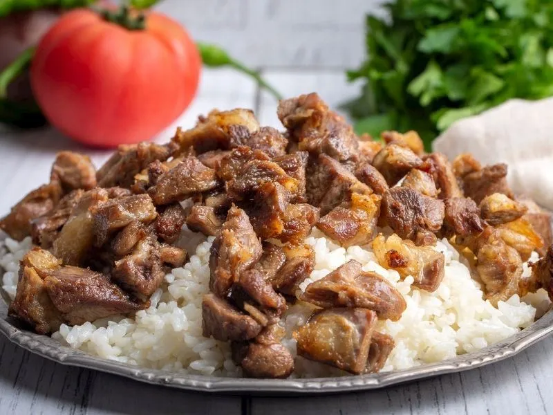 Etli Pilavın Sırrı Çözüldü! İşte Lezzet Patlaması Tarifi