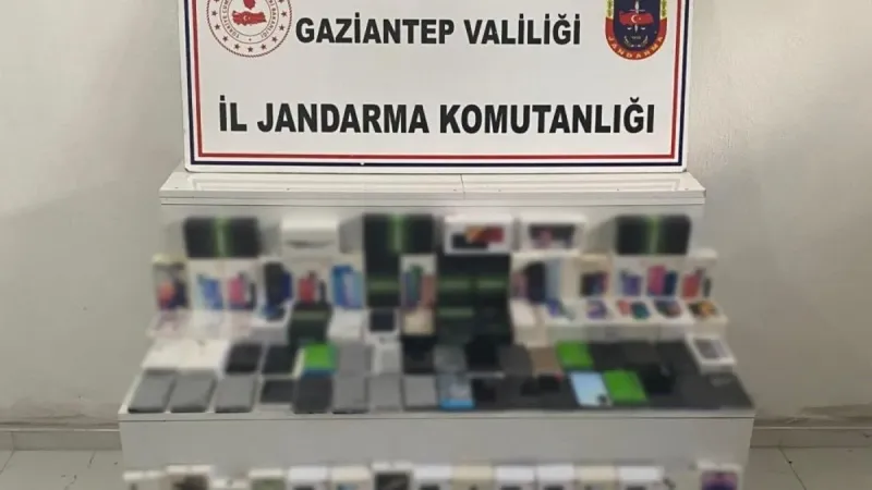 Gaziantep'te 2 milyon TL değerinde kaçak telefon ele geçirildi