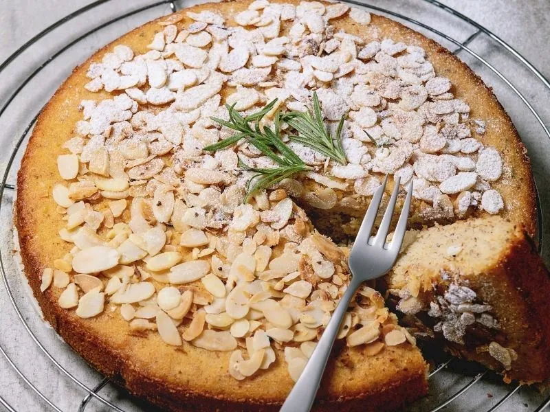 Glutensiz Bademli Kek Tarifi