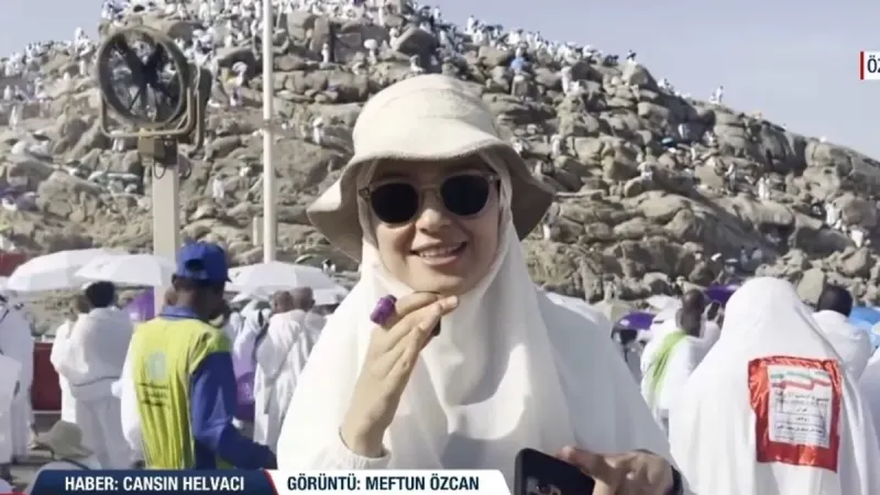 Hacı adayları Arafat'ta! Cansın Helvacı bu sözlerle anlattı: Tarifi zor! Çocuk gibiyiz | A Haber kutsal topraklarda