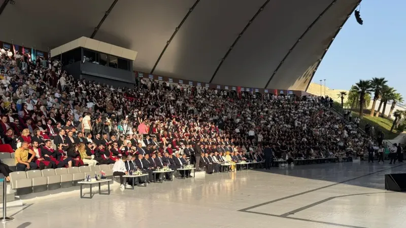 HKÜ’de mezuniyet heyecanı! Kalyoncu: Güçlü devletler güçlü milletlerle, güçlü milletlerde de bilgiyle var olur