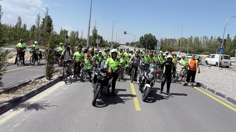 Yeşilay Bisiklet Turu: İç Anadolu'da Sağlık İçin Pedal Çevrildi!