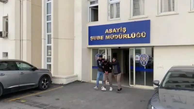 6 Milyonluk Vurgun! Polis ve Savcı Kılığına Giren Dolandırıcı Yakalandı!