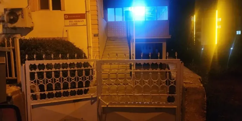 Konya'da Şok! 10 Günlük Bebek Cami Avlusunda Terk Edildi!