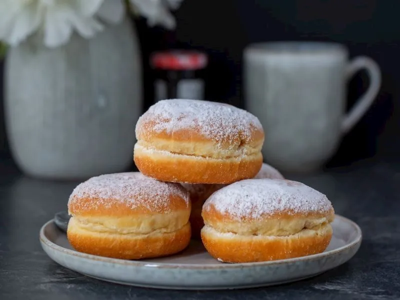Krapfen Tarifi: Alman Usulü Lezzet Şöleni!