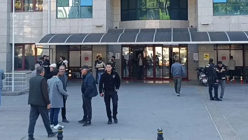 ‘Manavgat’ta rüşveti sağır sultan duydu, başkan duymamış’