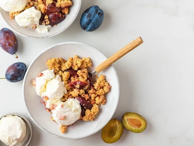 Mürdüm Erikli Crumble Tarifi