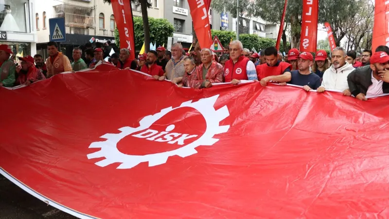 1 Mayıs Coşkusu! Adana, Mersin, Hatay'da Kutlamalarla Şenlendi