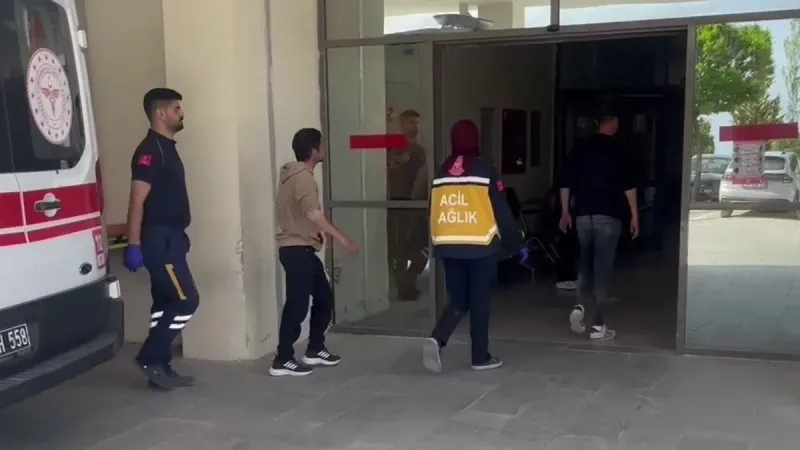Şakalaşma Kavgaya Döndü! Adıyaman'da Kanlı Bıçaklı Saldırı