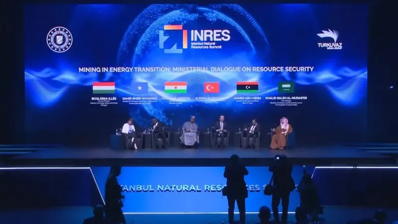 Bakan Bayraktar'tan Bomba Açıklamalar! Enerji Zirvesinde Neler Oldu?