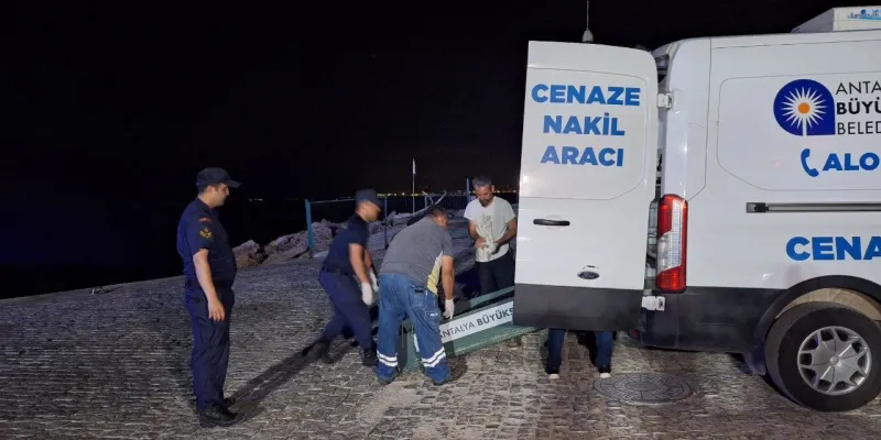 Falezlerden düşerek hayatını kaybetti