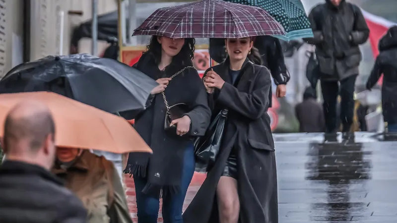İstanbul'da Hava Durumu Şoku! 3 Mevsim Bir Arada Mı Yaşanacak?