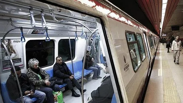 İstanbul'da metro seferlerinde aksama