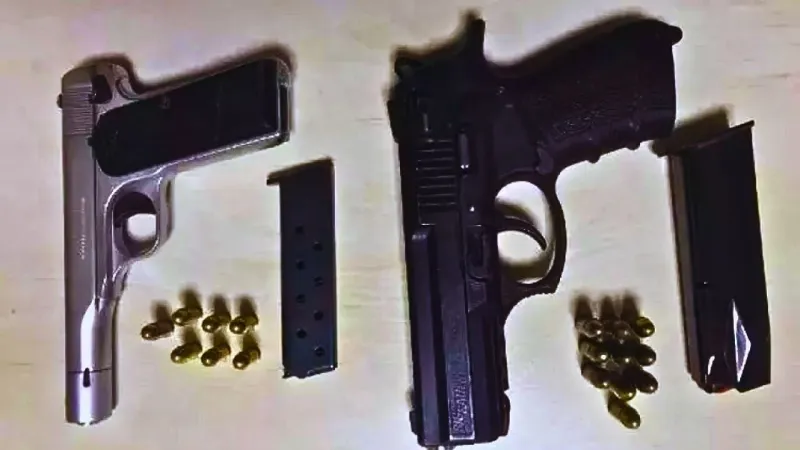 Manisa'da İşyerinden Cephanelik Çıktı! 5 Ruhsatsız Silah Ele Geçirildi