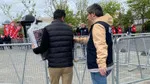 Kadıköy'de 1 Mayıs Şakası! Turp ve Şalgam Pankartına Polis Engeli