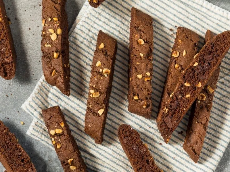 Keçiboynuzu Unlu Biscotti Tarifi: Şekersiz Lezzet Şöleni!