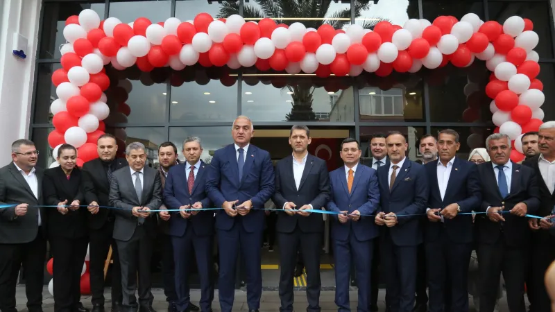 Metruk Karakol Kütüphane Oldu! Bakan Ersoy'dan Açılış Sürprizi