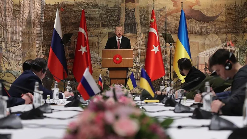 Türkiye'de Barış Umudu! Rusya-Ukrayna Görüşmeleri Başlıyor