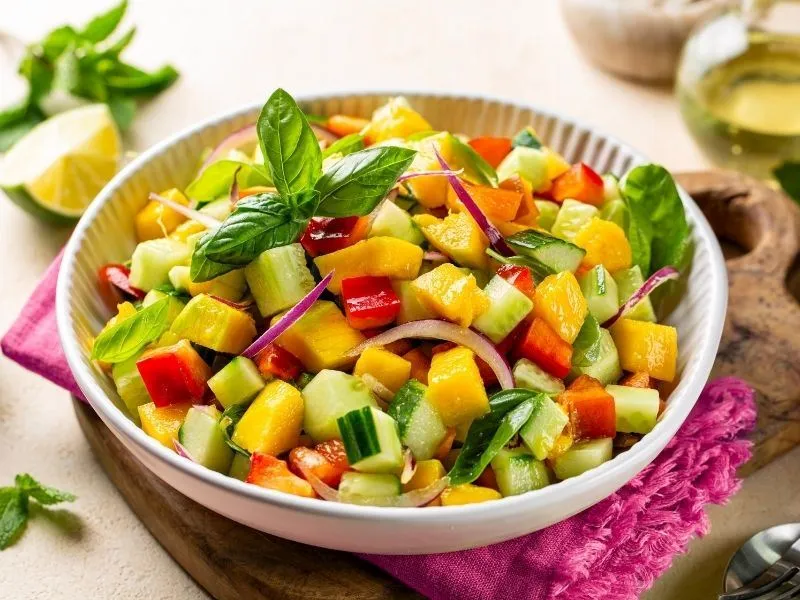 Mango Salatası: Yazın Tadı Damaklarda! İşte Tarif