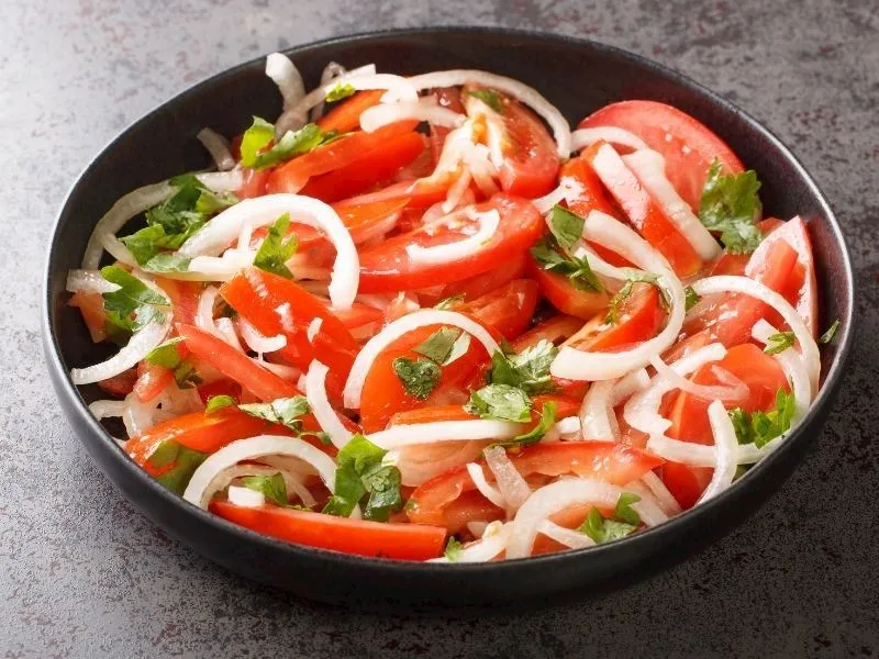 Zerzevat Salatası: Tadına Doyulmaz Lezzet Sırları!