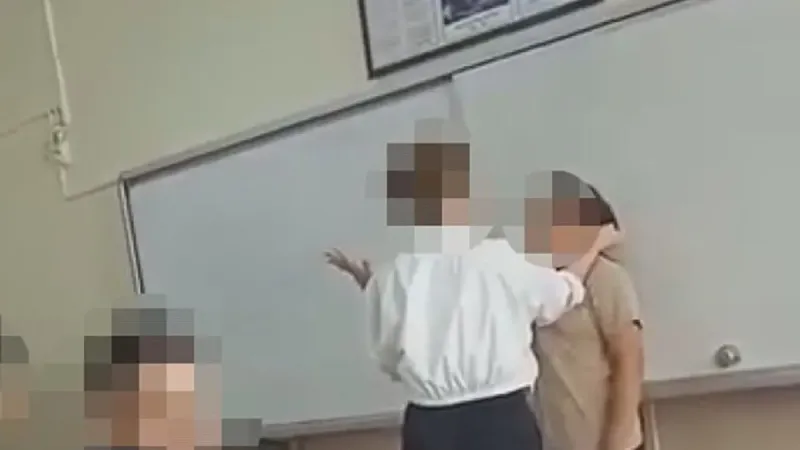 Öğretmenden Şok Sözler: "Seni Gebertirim!"