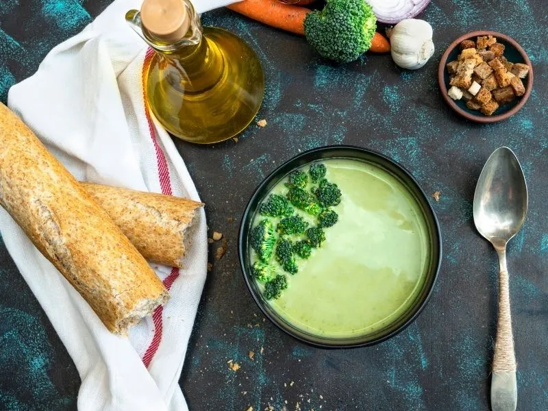 Brokoli Çorbası Tarifi: Sebzelerle Lezzet Şöleni!