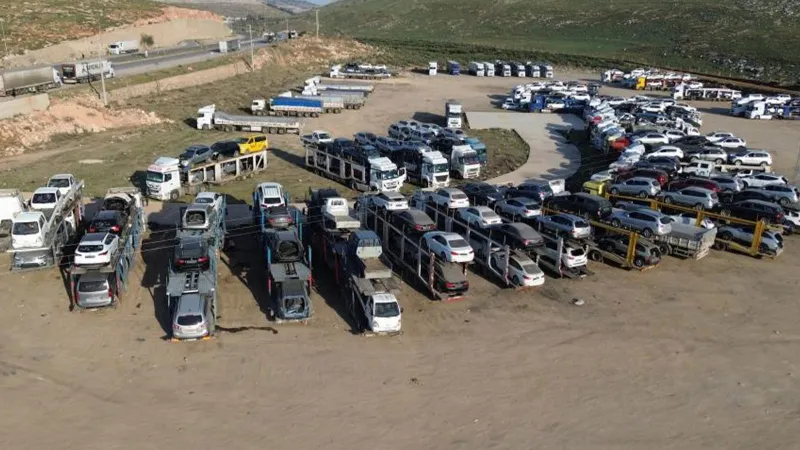 Suriye'ye Lüks Araç Akını! Uzak Doğu'dan İthalatın Sırrı Ne?