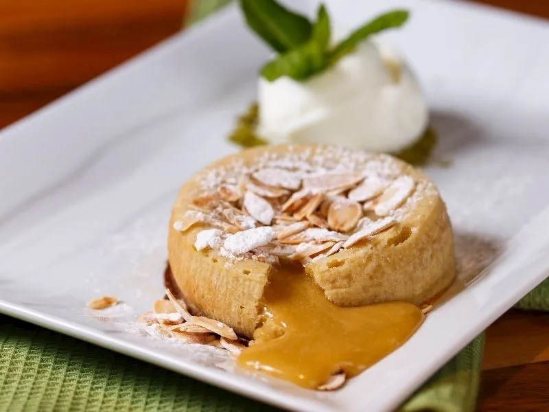 Tahin ve Pekmezli Sufle: Tatlı Krizine Son!