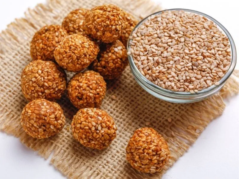 Tahinli Simit Kurabiye: Çay Saatinin Yıldızı Olacak!