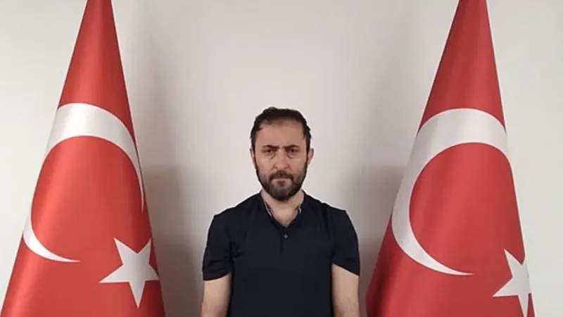 DEAŞ'lı Terörist İstanbul Havalimanı'nda Yakalandı! Şok Detaylar!