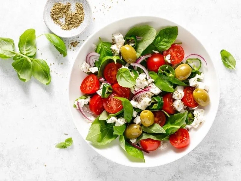  Yeşil Zeytin Salatası