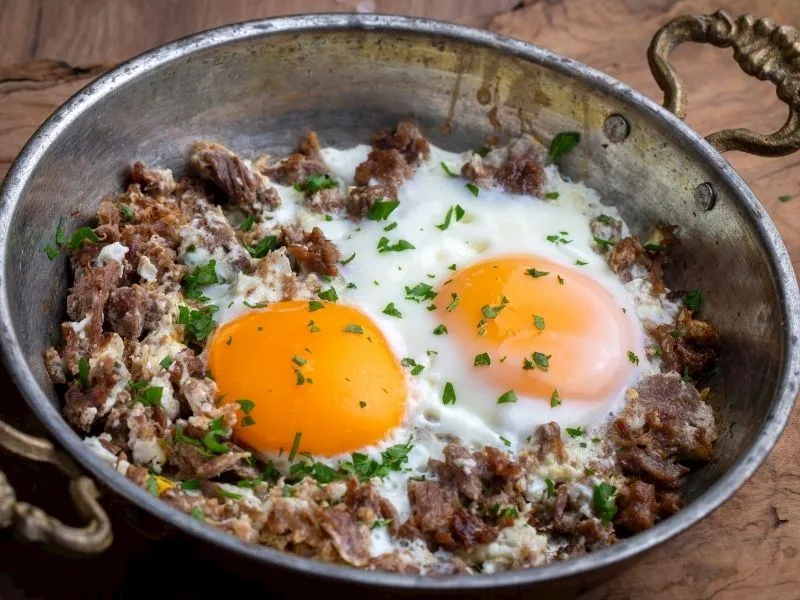 Yumurtalı kavurma